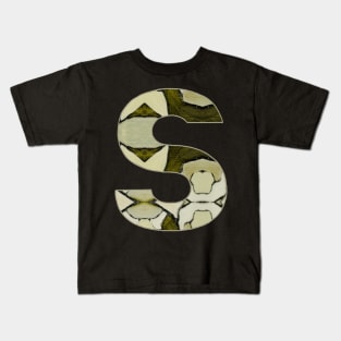 Letter S Monogram Initial Olive Green Pearl White Aesthetic Abstract Pattern Painting On Canvas Kids T-Shirt